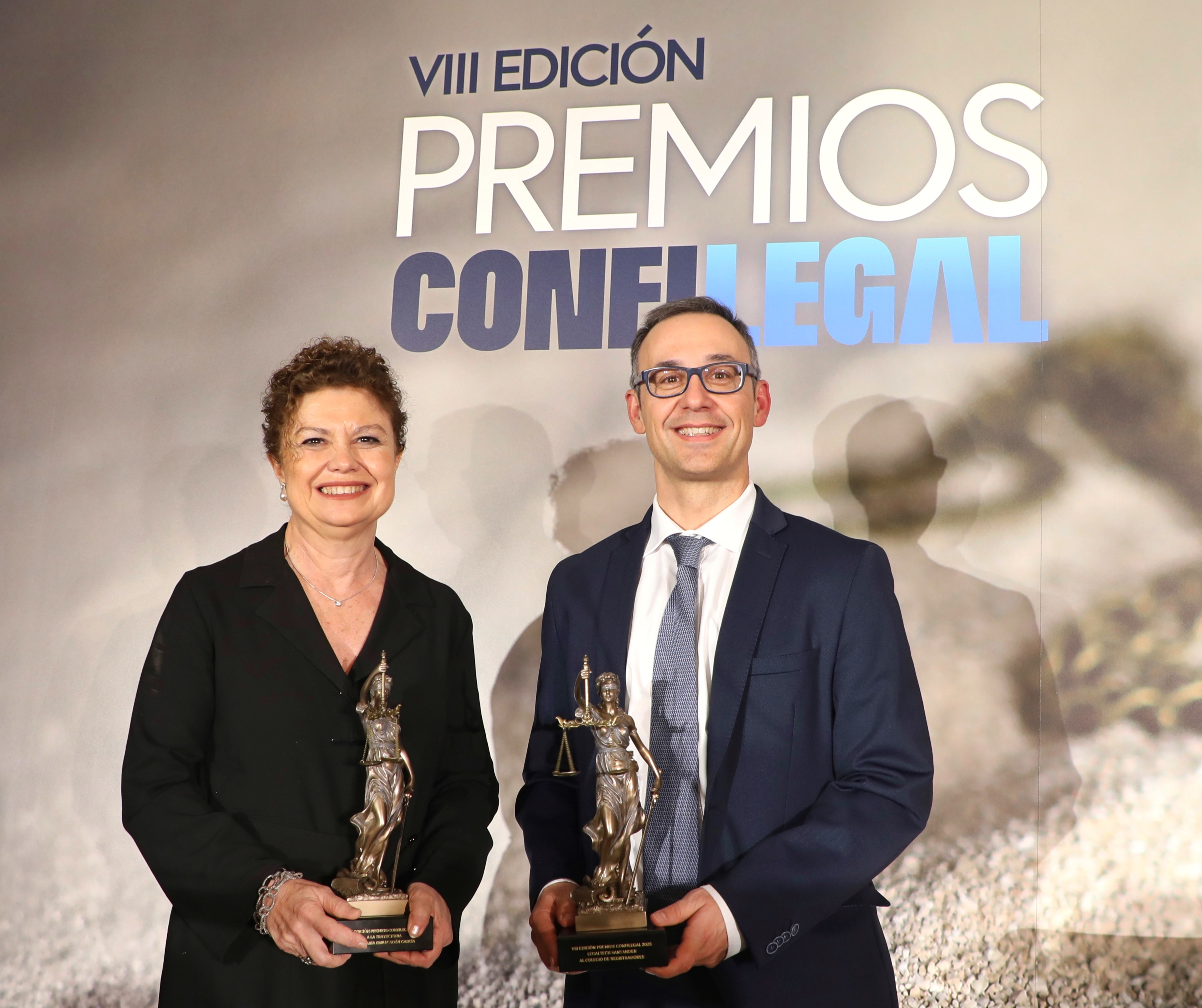 Open Data de Registradores y la decana, María Emilia Adán, premios Confilegal 2025